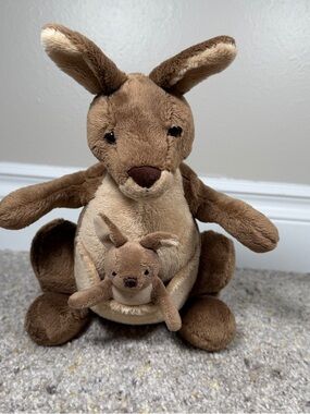 GUND Jirra Kangaroo with Removable Joey Soft Plush Stuffed Animal 9”